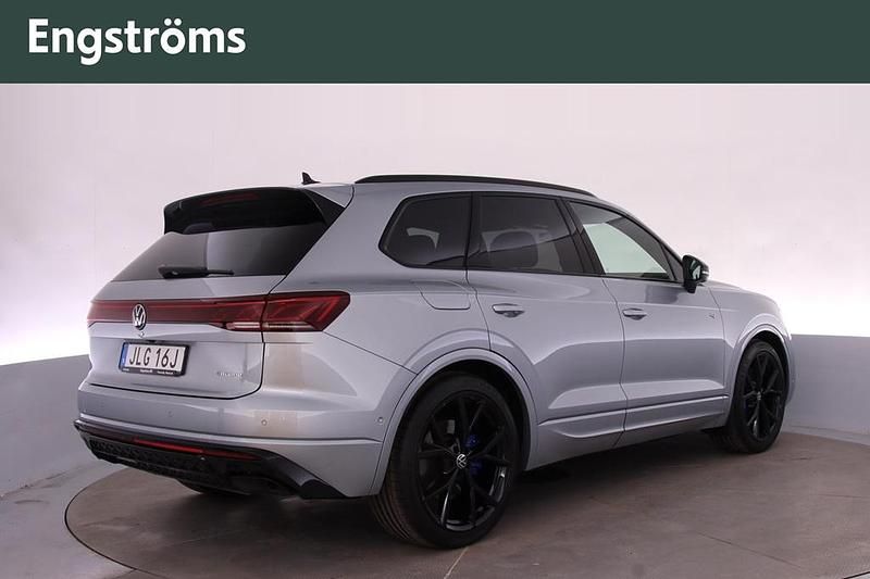 Ny VW Touareg R 2026 Silver SUV