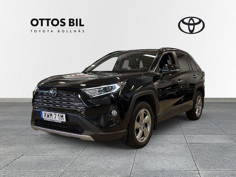 Svart Begagnad 2020 Toyota RAV4 Hybrid Executive SUV | 379 000 kr (Marknadspris) - Bild 1/4