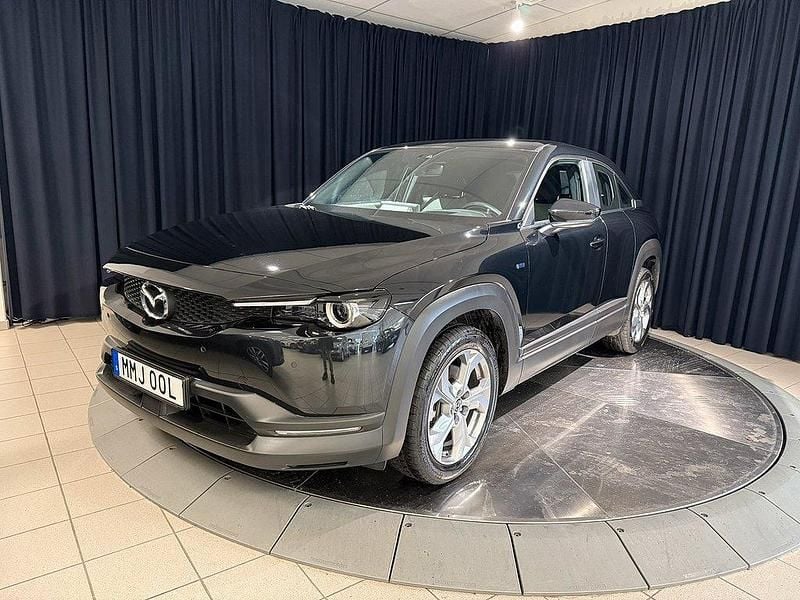 Svart metallic Begagnad 2022 Mazda MX30 Exclusive-Line SUV | 165 000 kr (Marknadspris) - Bild 1/4