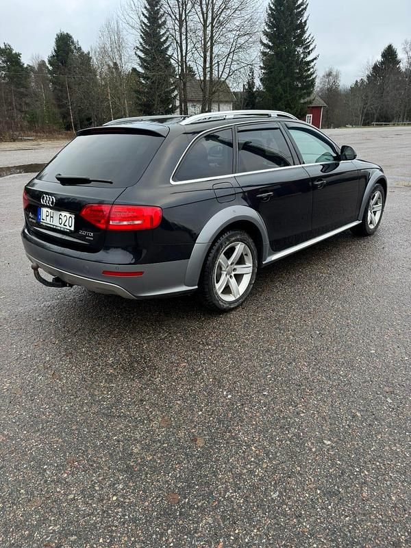 Begagnad Audi A4 Allroad 170 HK (125 kW) 2011 Kombi