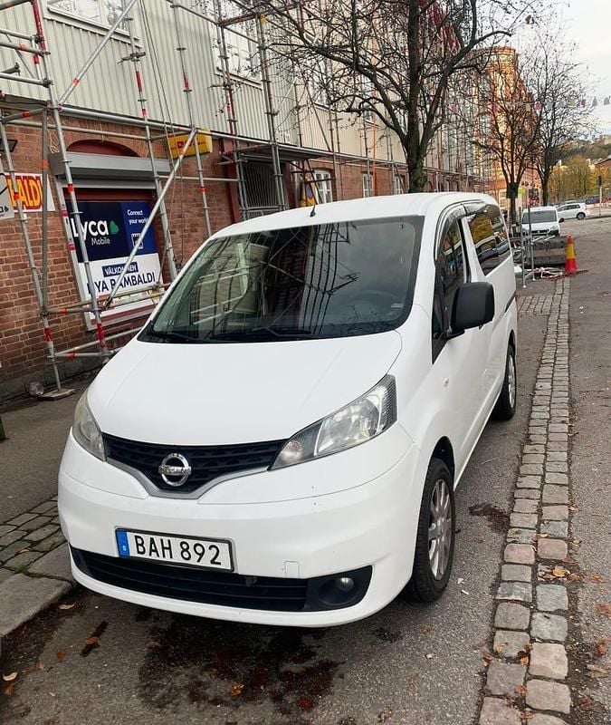 Begagnad Nissan NV200 90 HK (66 kW) 2014 Minibuss