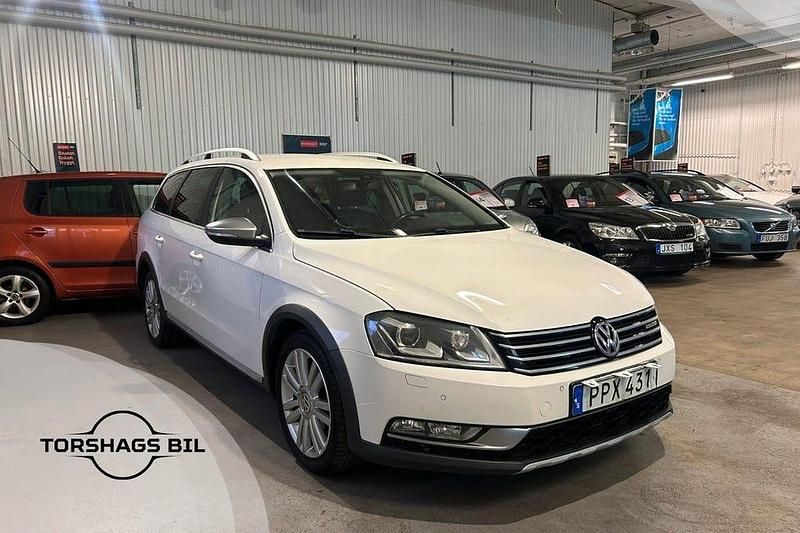 Vit Begagnad 2014 VW Passat Alltrack Kombi | 69 900 kr (Lite dyr) - Bild 1/3