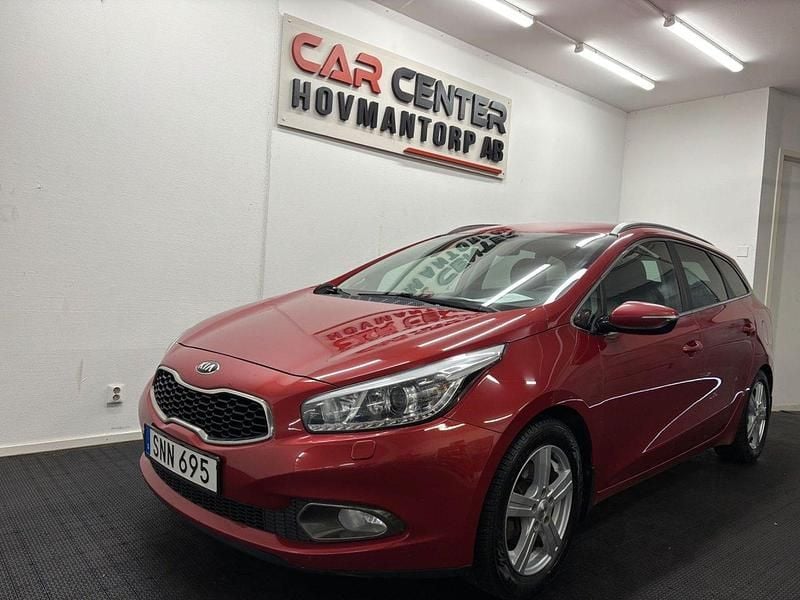 Röd Begagnad 2012 Kia Ceed Sportswagon Comfort Kombi | 69 900 kr (Marknadspris) - Bild 1/4