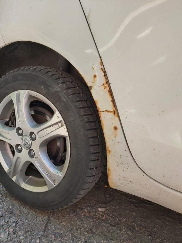 Begagnad Toyota Yaris 90 HK (66 kW) 2008 Halvkombi