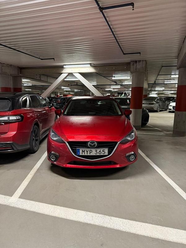 Begagnad 2016 Mazda 3 Inclusive Halvkombi | 125 000 kr (Marknadspris) - Bild 1/4