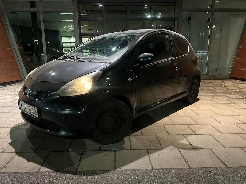 Begagnad 2006 Toyota Aygo Halvkombi | 18 000 kr (Marknadspris) - Bild 1/4