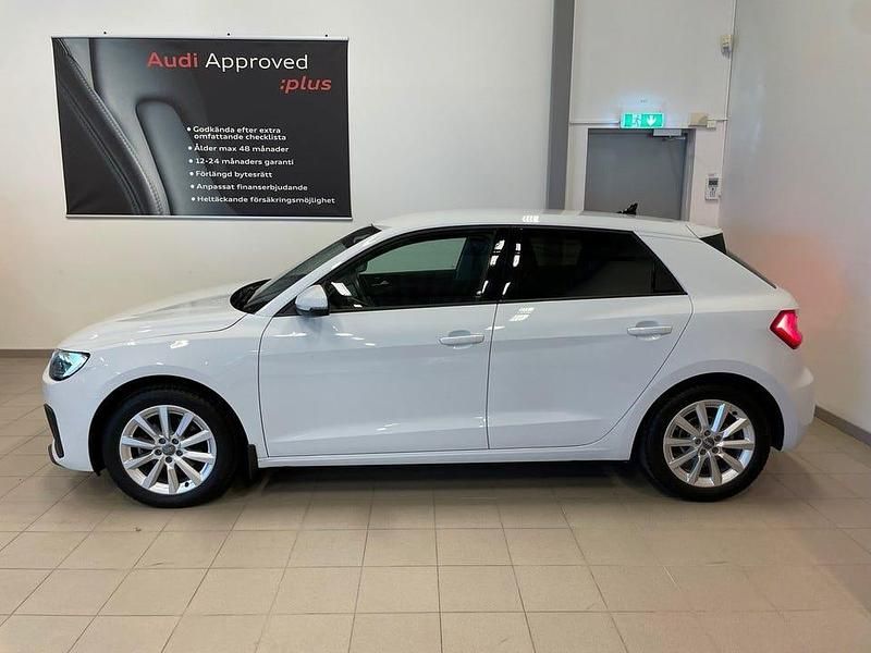Cortinavit Ny 2025 Audi A1 Sportback Halvkombi | 249 000 kr (Marknadspris) - Bild 1/2