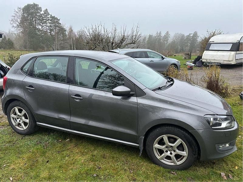 Begagnad VW Polo 90 HK (66 kW) 2011 Grå Halvkombi