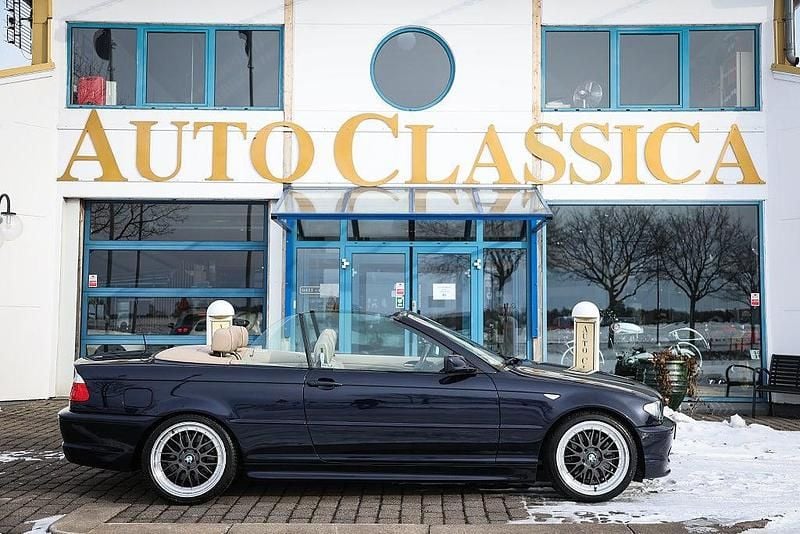 Begagnad BMW 330 231 HK (169 kW) 2004 Svart Cab