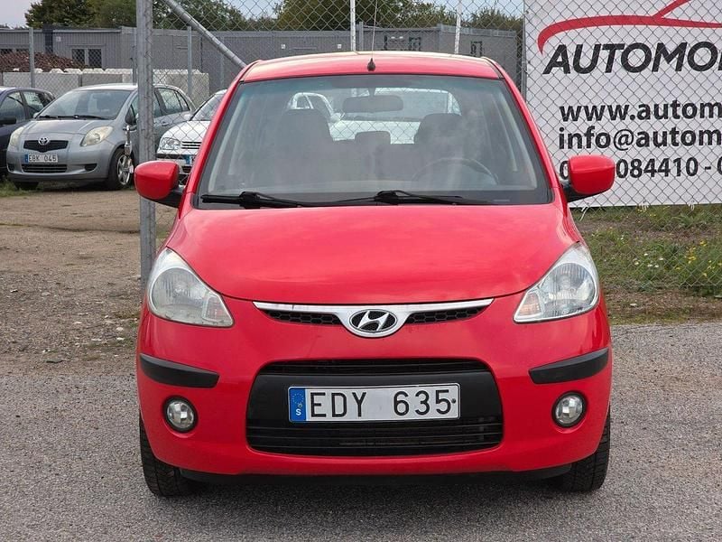 Röd Begagnad 2009 Hyundai i10 Halvkombi | 28 900 kr (Marknadspris) - Bild 1/4