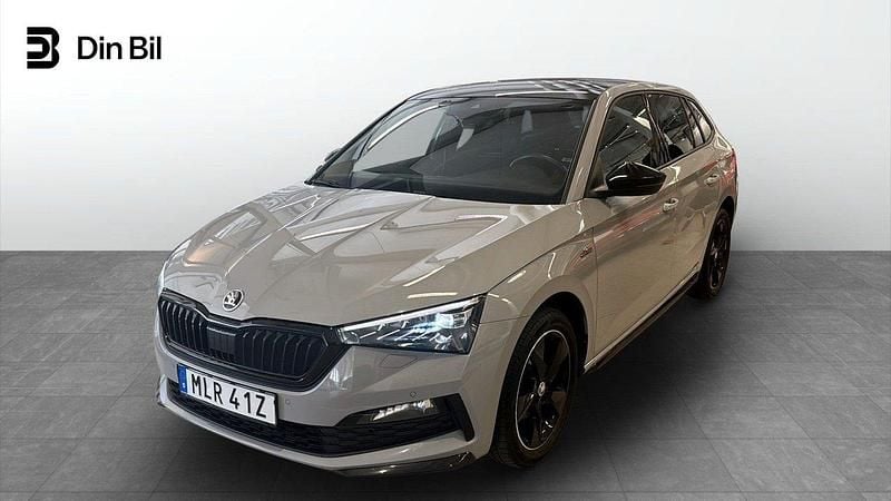 Grå Begagnad 2021 Skoda Scala Monte Carlo Halvkombi | 199 900 kr (Marknadspris) - Bild 1/4