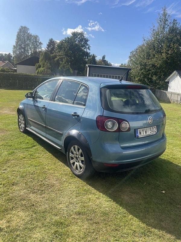 Blå Begagnad 2006 VW Golf Plus Cross Comfortline Minibuss | 14 900 kr (Superpris) - Bild 1/3