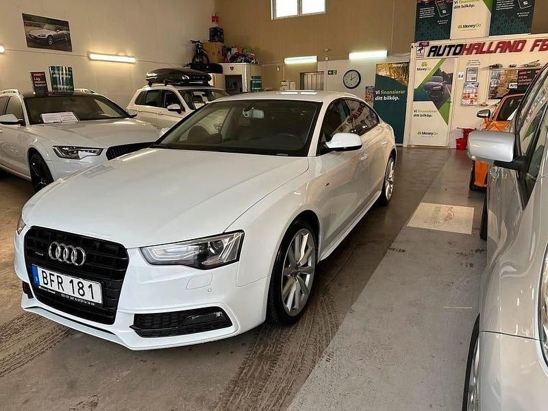 Begagnad Audi A5 Sportback Comfort 245 HK (180 kW) 2014 Vit Halvkombi