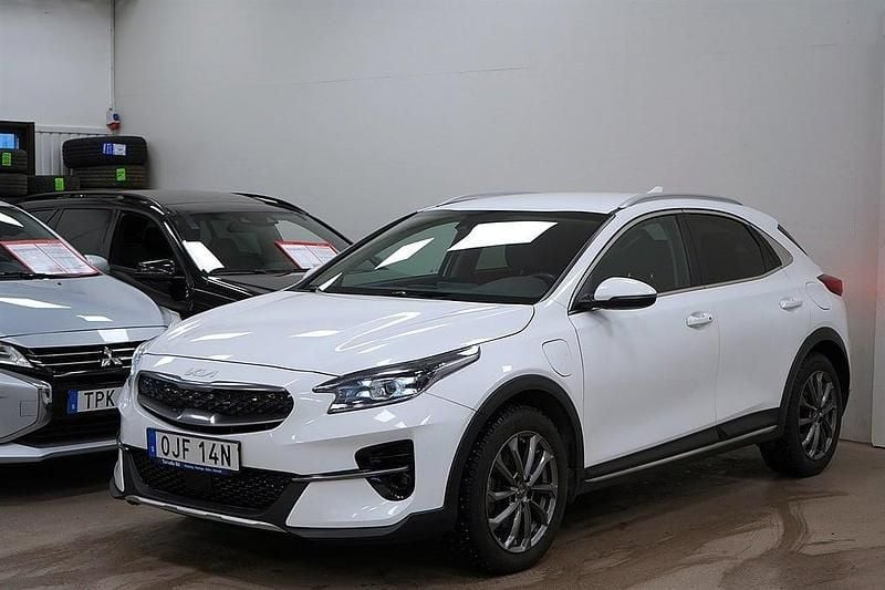Vit Begagnad 2022 Kia XCeed SUV | 214 900 kr (Superpris) - Bild 1/4