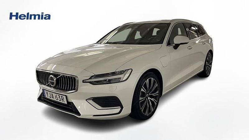 Vit Begagnad 2024 Volvo V60 Core Kombi | 429 000 kr (Marknadspris) - Bild 1/4