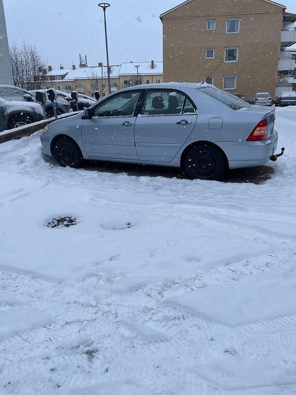 Begagnad Toyota Corolla 110 HK (80 kW) 2006 Sedan