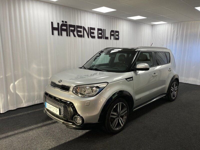 Grå (silver) Begagnad 2015 Kia Soul SUV | 87 500 kr (Marknadspris) - Bild 1/4