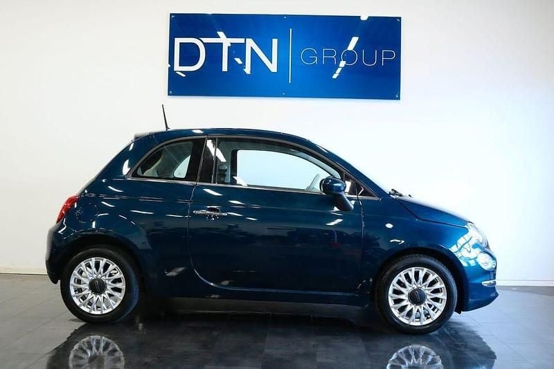 Blå Begagnad 2018 Fiat 500 Lounge Halvkombi | 79 500 kr (Bra pris) - Bild 1/4