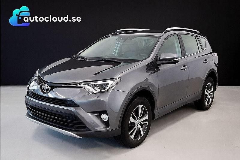Mörkgrå Begagnad 2015 Toyota RAV4 Active Sedan | 198 600 kr (Marknadspris) - Bild 1/1