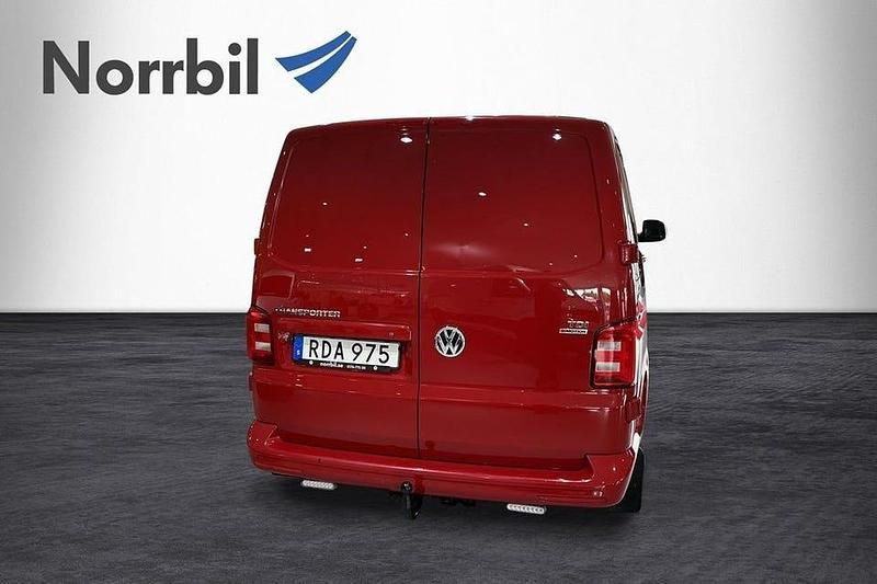 Begagnad VW T6 204 HK (150 kW) 2017 Röd (körsbärsröd) Van