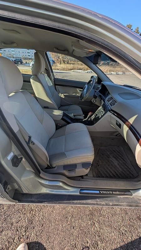 Begagnad Volvo S80 140 HK (102 kW) 2004 Sedan