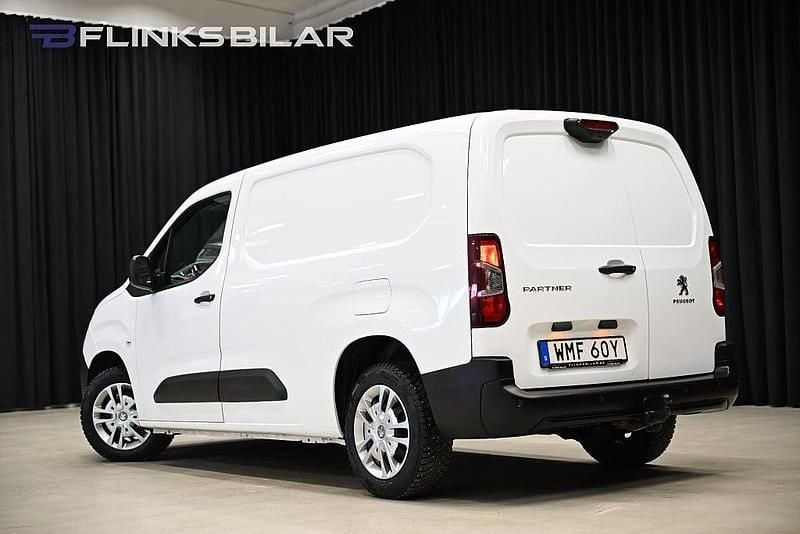 Begagnad Peugeot Partner 131 HK (96 kW) 2021 Vit Minibuss