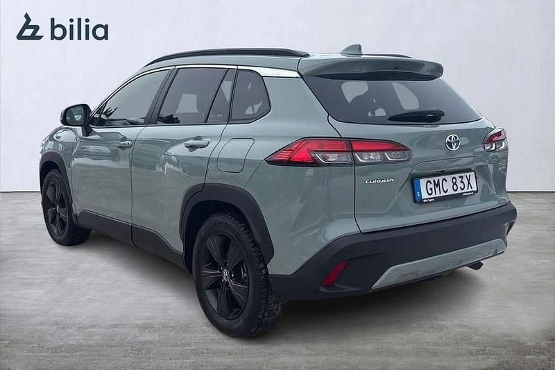 Begagnad Toyota Corolla Cross Executive 200 HK (147 kW) 2023 Grön SUV