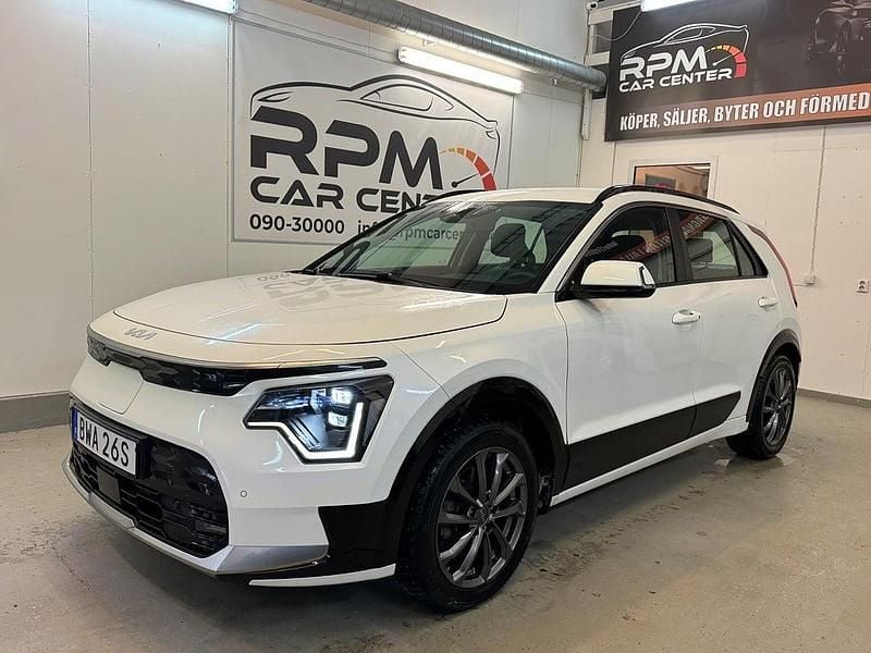 Begagnad Kia e-Niro Advance 150 kW (204 HK) 2023 Vit SUV