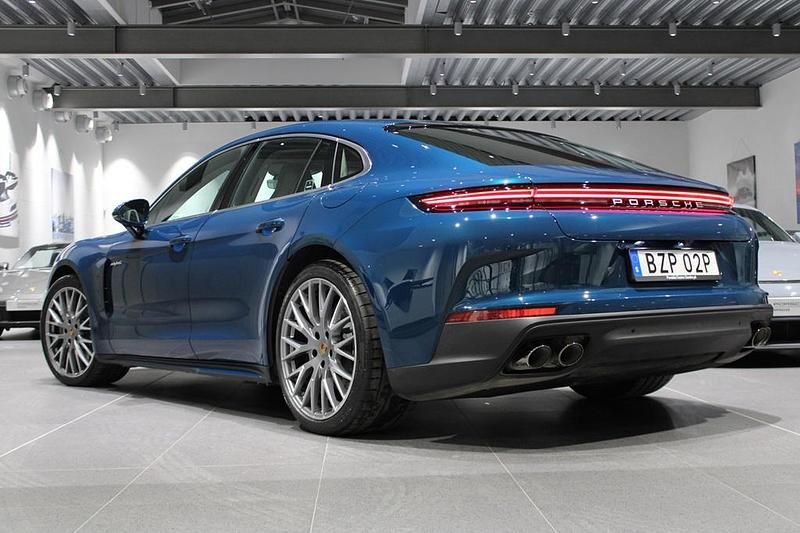 Begagnad Porsche Panamera 4 2025 Blå Sedan