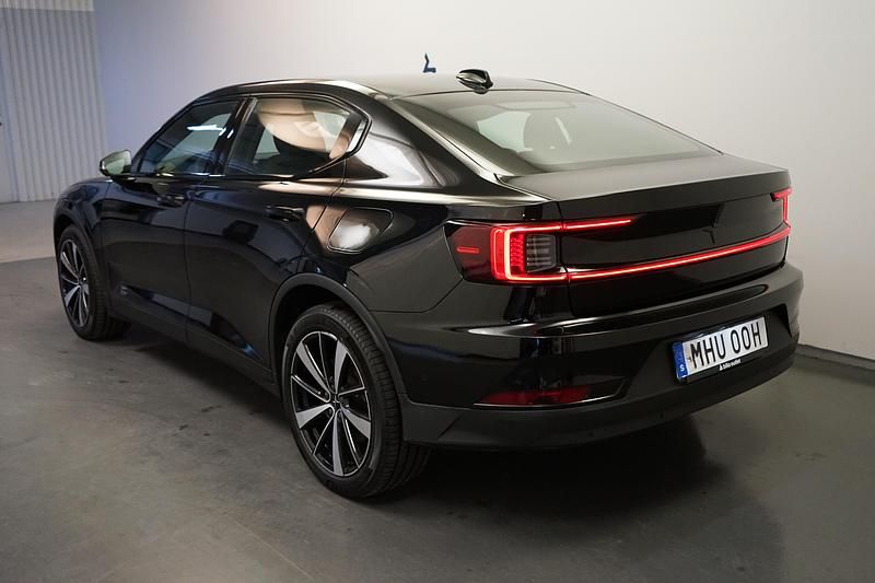 Begagnad Polestar 2 Pilot 200 kW (272 HK) 2022 Svart Halvkombi