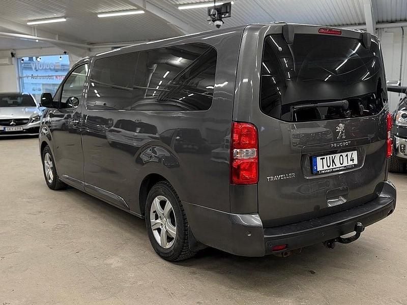 Begagnad Peugeot Traveller Business-Line 177 HK (130 kW) 2018 Okänd Minibuss