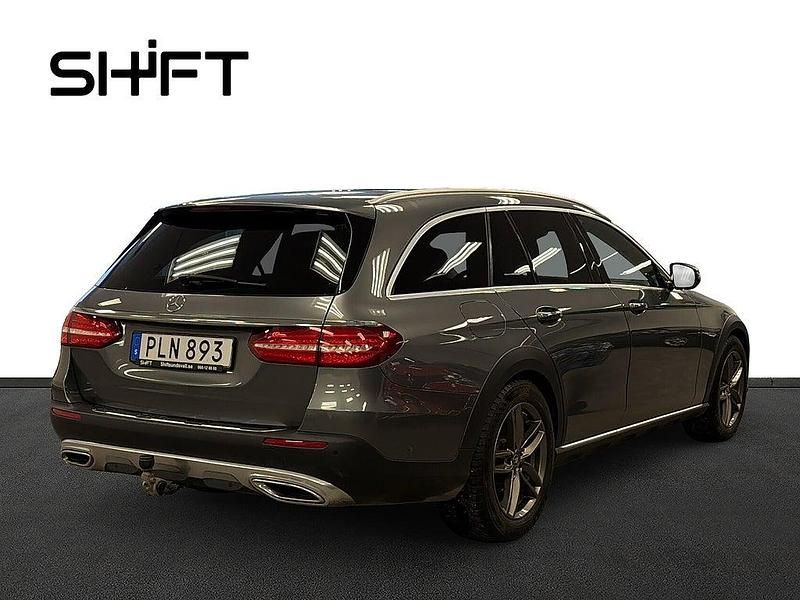 Begagnad Mercedes E220 All-Terrain 194 HK (142 kW) 2018 Grå Kombi