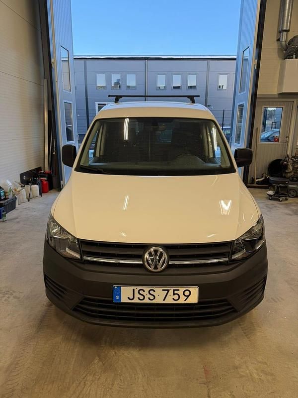 Begagnad VW Caddy 75 HK (55 kW) 2019 Minibuss