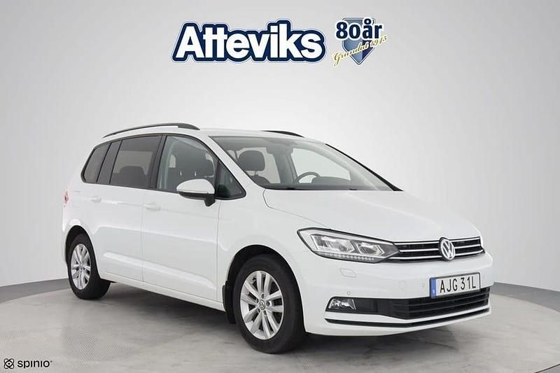 Vit Begagnad 2019 VW Touran Minibuss | 189 900 kr - Bild 1/4