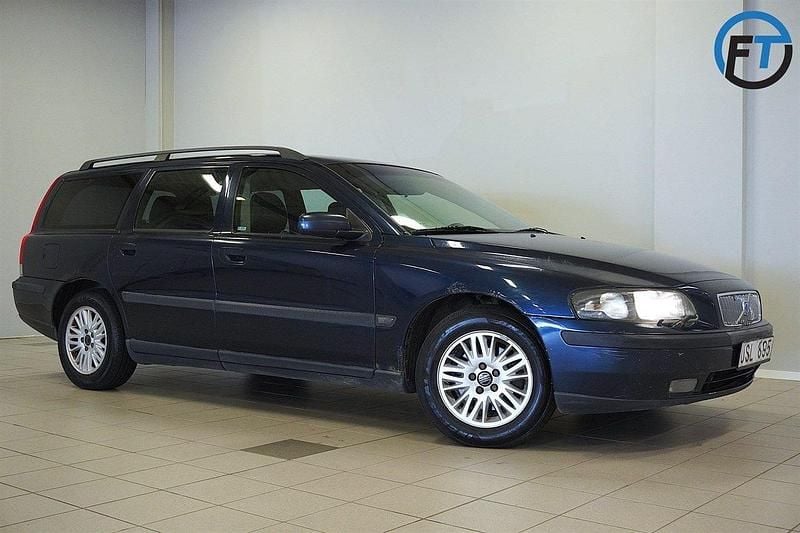 Mörkblå (blå) Begagnad 2004 Volvo V70 Kombi | 11 900 kr (Superpris) - Bild 1/4