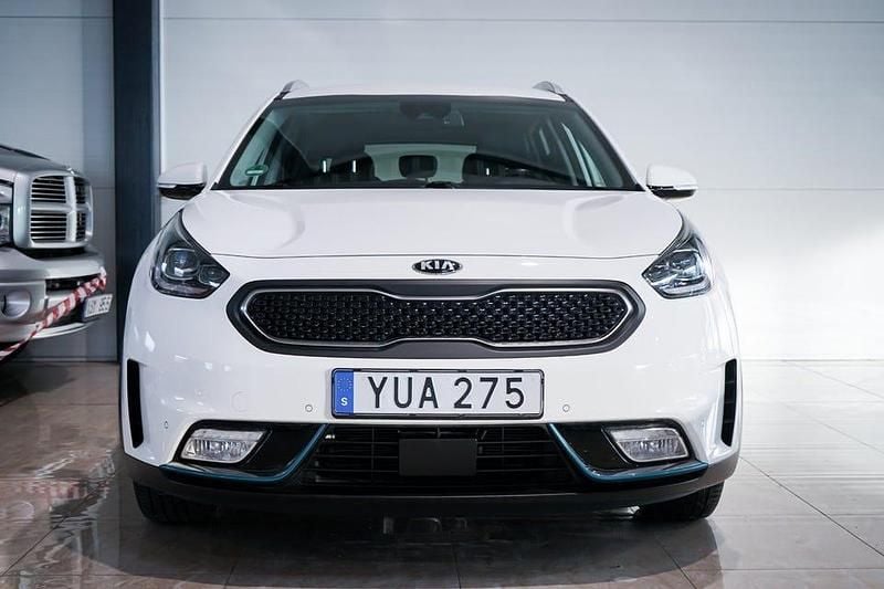 Begagnad Kia Niro Advance 141 HK (103 kW) 2018 Vit SUV