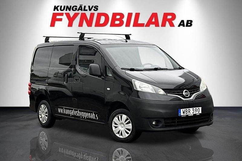 Svart Begagnad 2015 Nissan NV200 Van | 69 900 kr (Marknadspris) - Bild 1/4