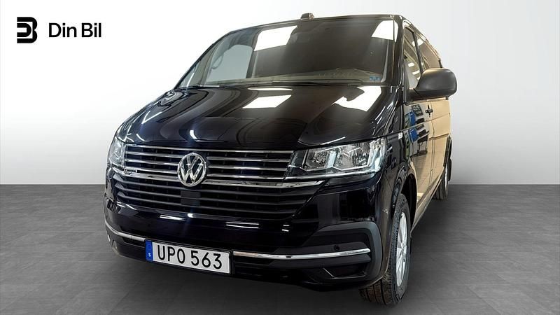 Svart Begagnad 2021 VW Transporter Van | 459 900 kr - Bild 1/4