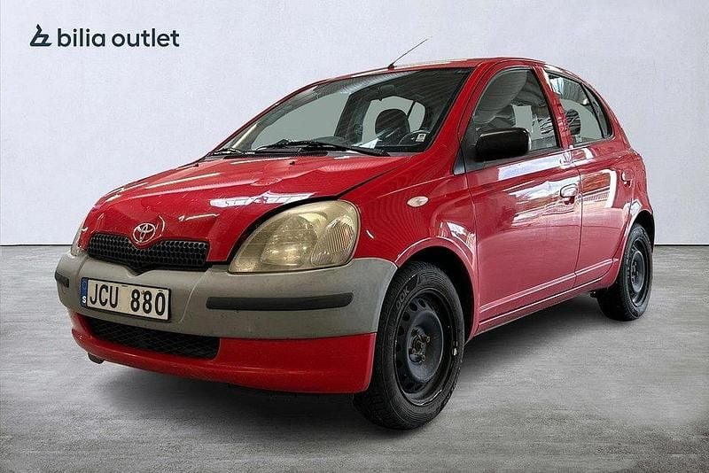 Röd Begagnad 1999 Toyota Yaris Halvkombi | 7 500 kr (Bra pris) - Bild 1/4