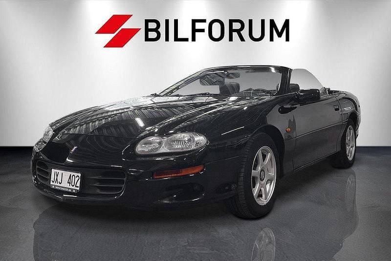 Svart Begagnad 1998 Chevrolet Camaro Cab | 77 900 kr - Bild 1/4