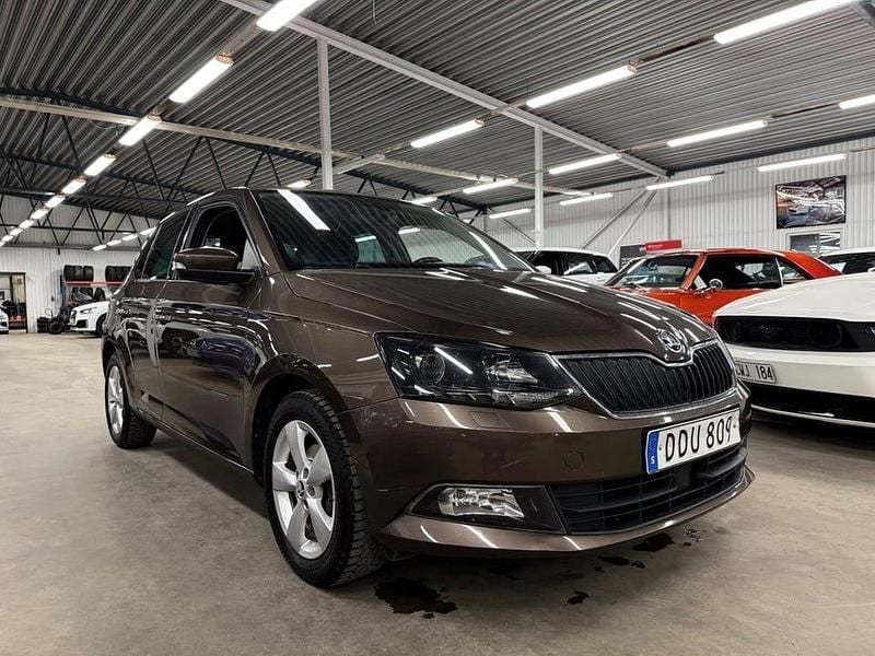 Begagnad Skoda Fabia Style 95 HK (69 kW) 2018 Brun Halvkombi
