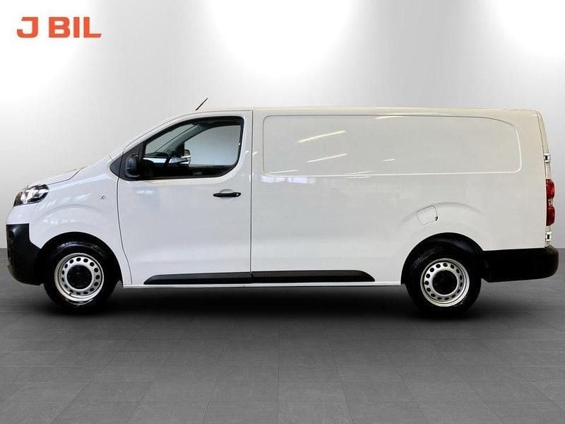 Begagnad Opel Vivaro Business 144 HK (105 kW) 2024 Vit Minibuss
