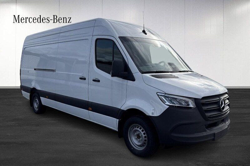Vit (white) Ny 2024 Mercedes Sprinter Van | 617 375 kr (Marknadspris) - Bild 1/4