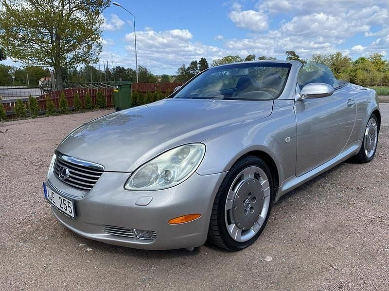 Silver Begagnad 2001 Lexus SC430 Cab | 155 000 kr - Bild 1/4