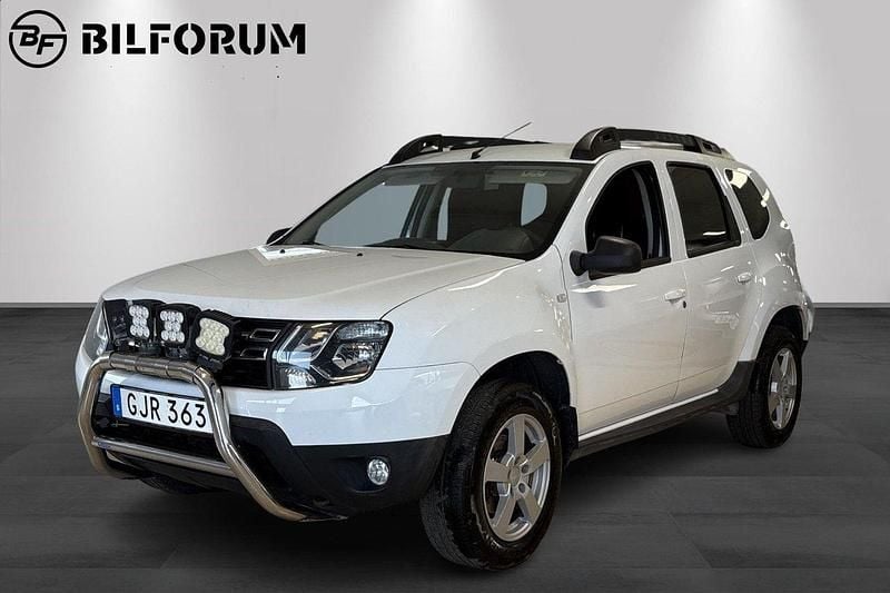 Vit Begagnad 2015 Dacia Duster SUV | 69 800 kr (Bra pris) - Bild 1/4