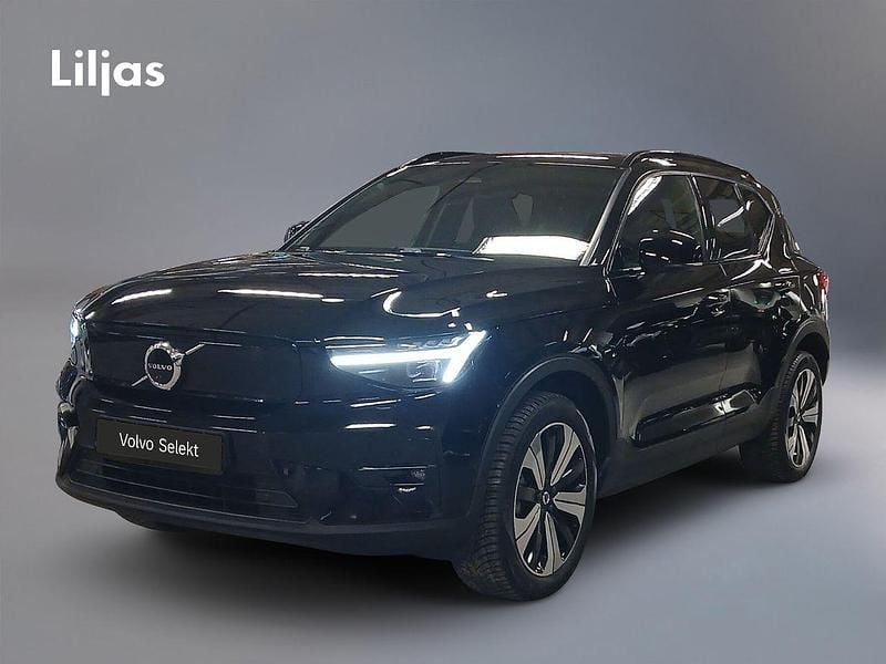 Svart Begagnad 2022 Volvo XC40 Ultimate SUV | 349 900 kr - Bild 1/2