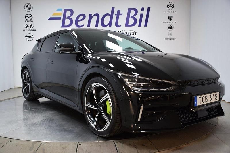 Svart Begagnad 2022 Kia EV6 SUV | 439 500 kr (Bra pris) - Bild 1/3