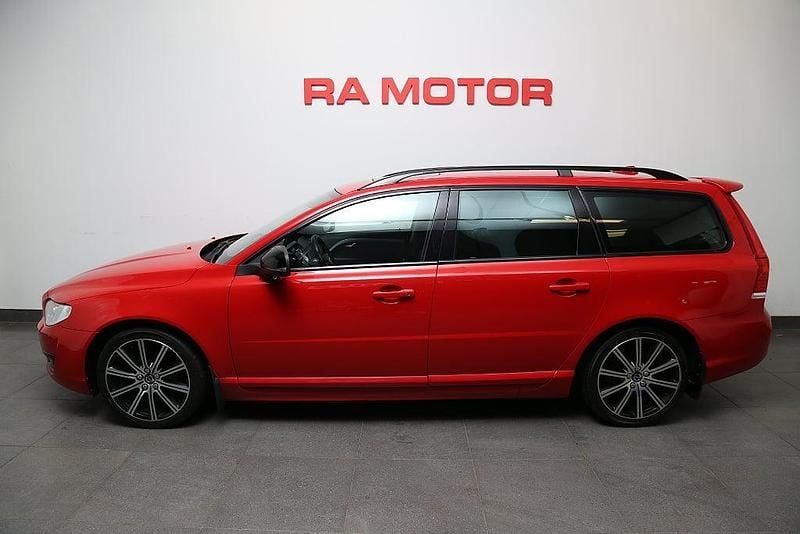 Begagnad Volvo V70 Business Edition 181 HK (133 kW) 2014 Röd Kombi