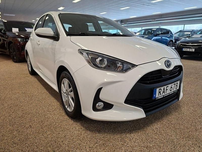 Begagnad Mazda 2 116 HK (85 kW) 2023 Vit Halvkombi