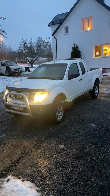 Begagnad 2008 Nissan Navara Pickup | 48 000 kr (Marknadspris) - Bild 1/4